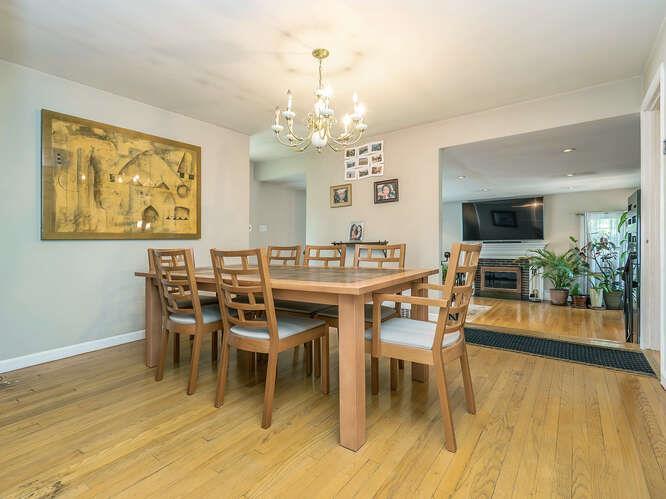 4 of 33 - 44 Glenwood Road, Glen Head, NY