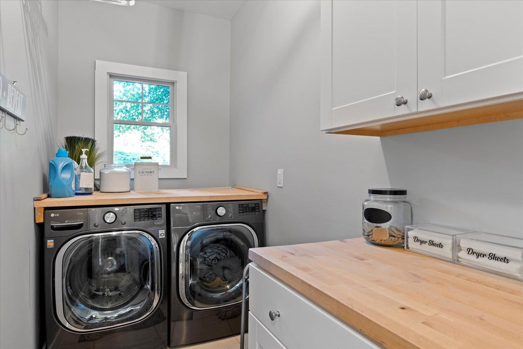 21 of 50 - 35 Sycamore Drive, East Moriches, NY