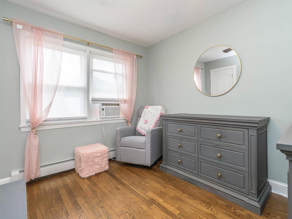 16 of 29 - 557 Western Park Drive, West Hempstead, NY