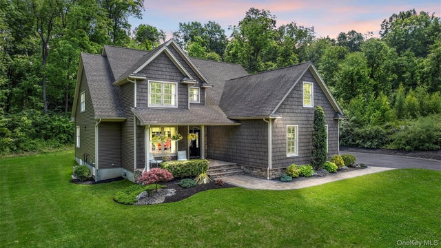 1 Hidden Hills Court, Warwick