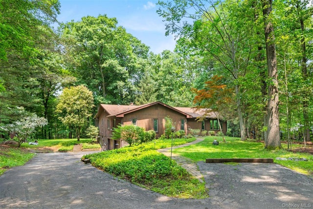 99 Dogwood Road, Hopewell Junction