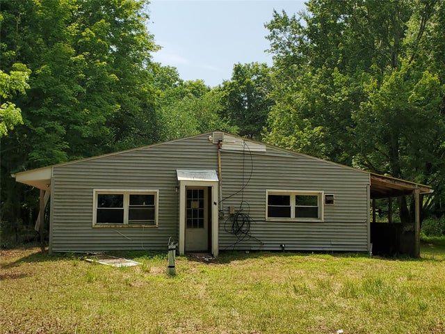 87 W Pine Road, Staatsburg