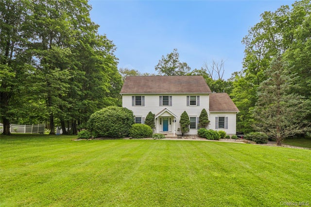 10 Jennifer Lane, Carmel