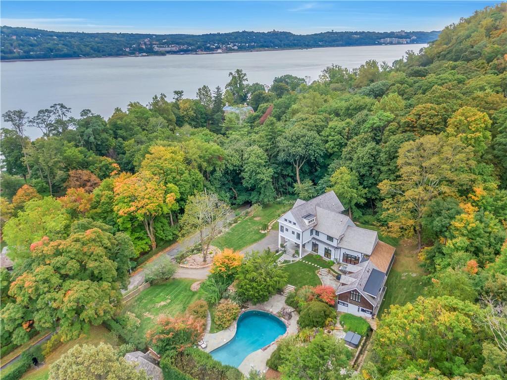 11 Lawrence Lane, Palisades