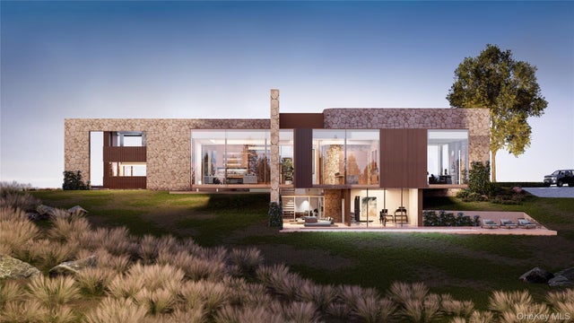 151 Rowe Road, Red Hook