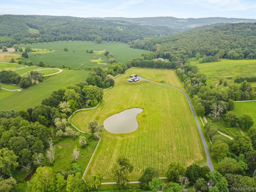 476 Carpenter Hill Road, Pine Plains