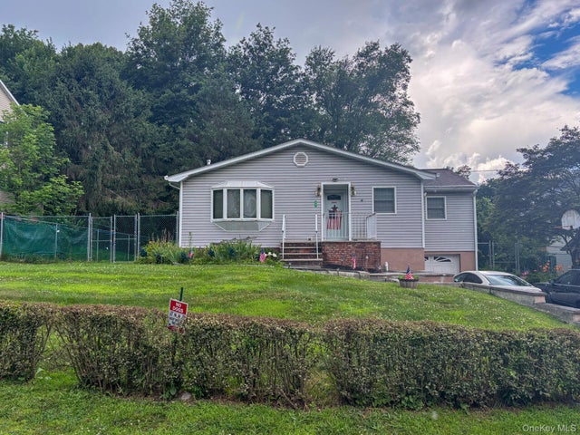 77 Duelk Avenue, Monroe