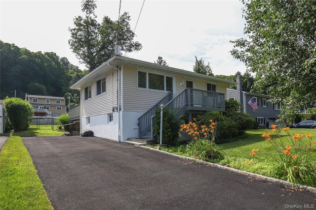 66 Putnam Road, Cortlandt Manor