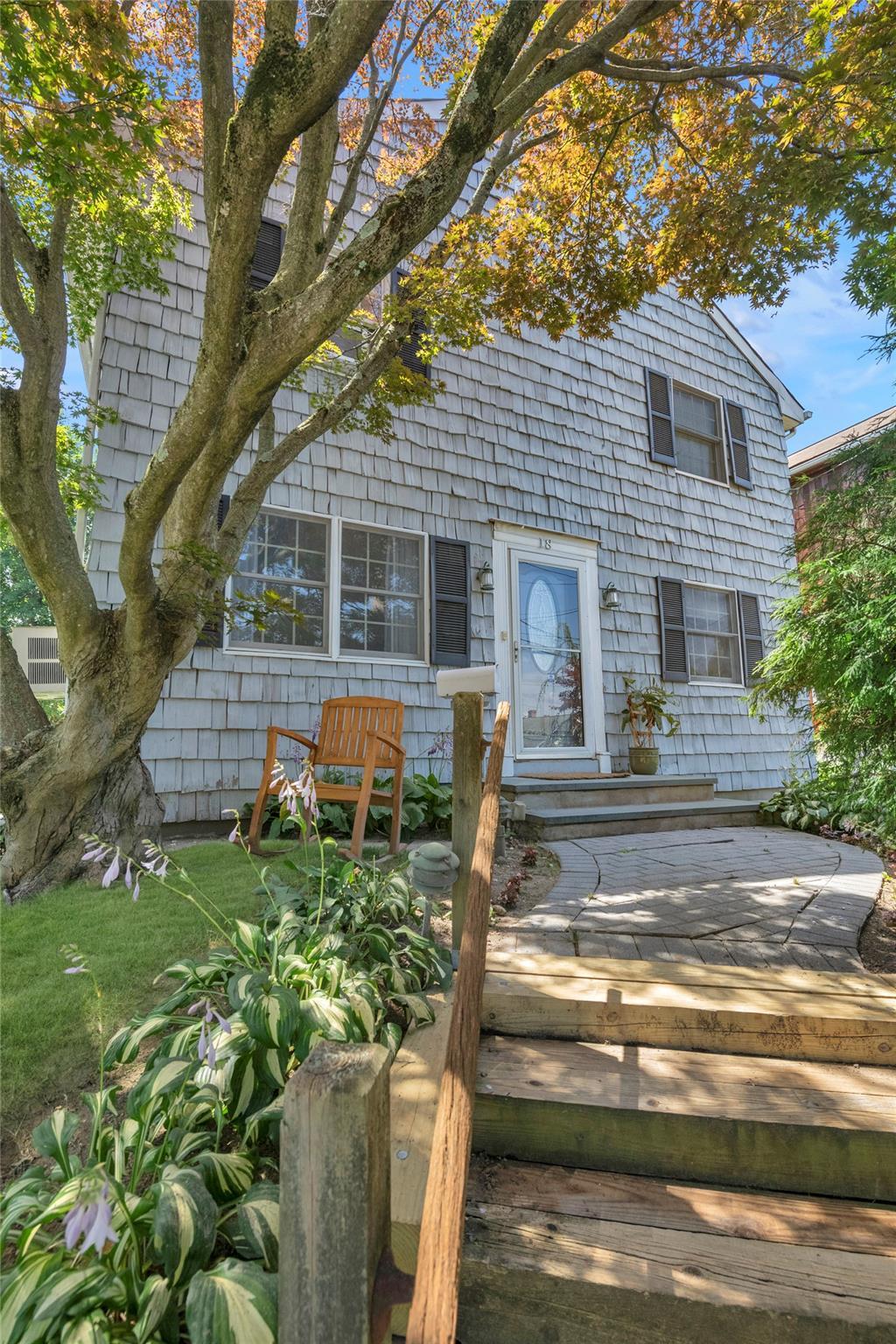 18 Neulist Avenue, Port Washington