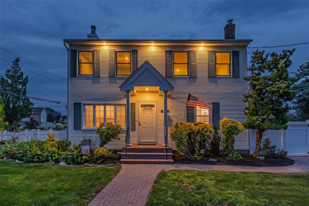 1859 George Court, Merrick