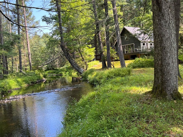 30 Park Road Extension, Eldred