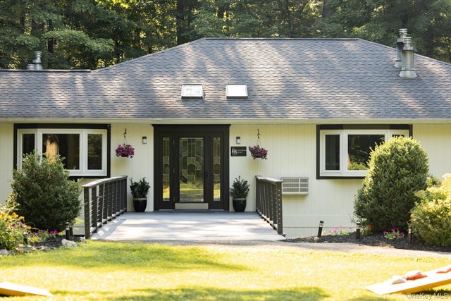 439 Lake Drive, Rhinebeck