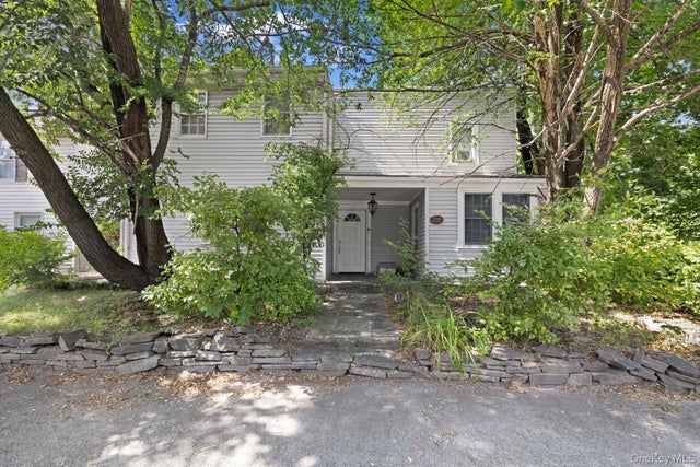 1675 Main Street, Pleasant Valley