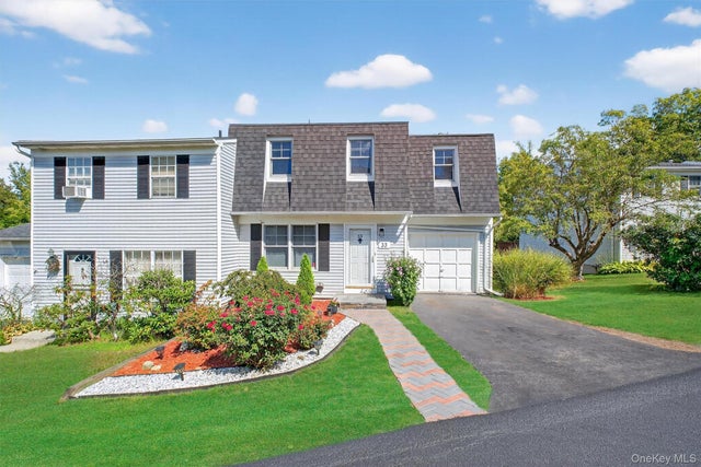 Photo of Listing #891593