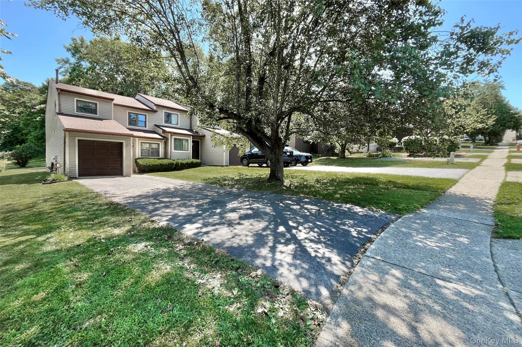 87 Sterling Place, Highland