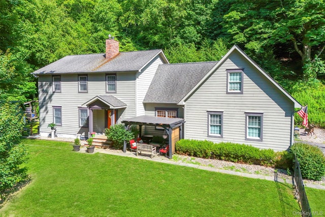 Photo of Listing #893387