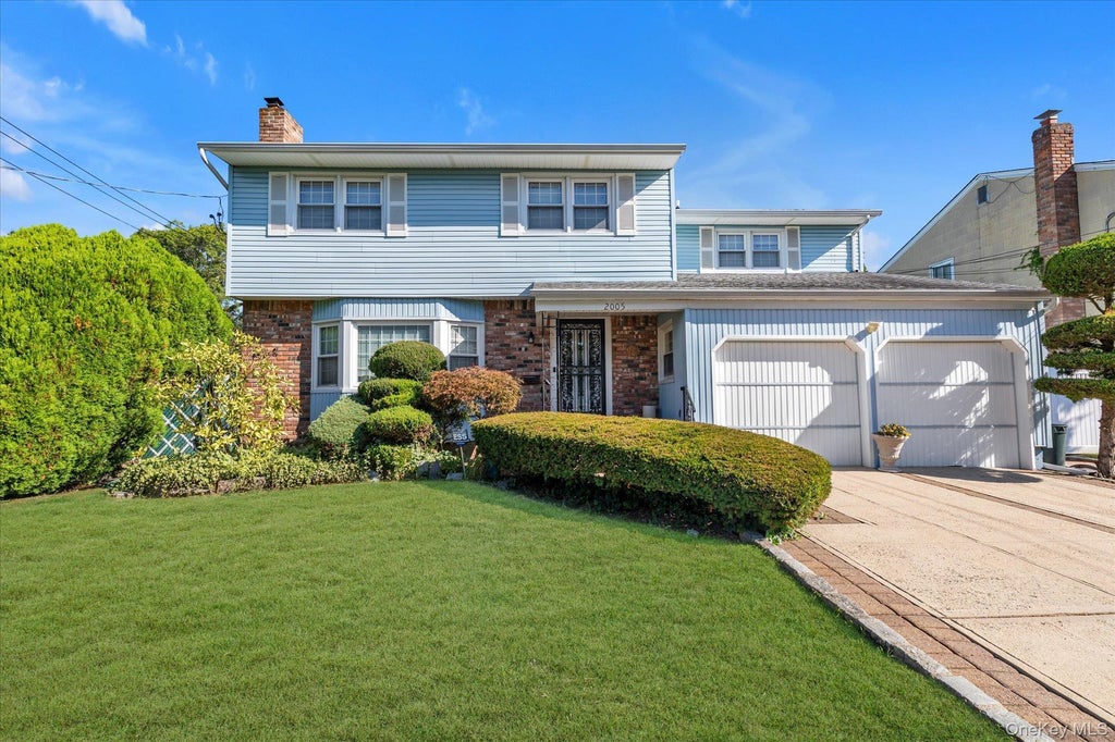 2005 Abbot Avenue, Merrick