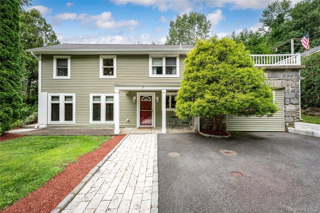 7 Battista Drive, Mahopac