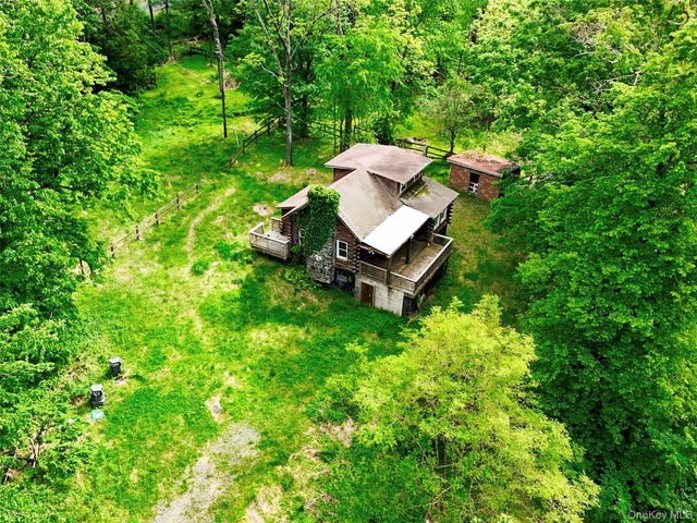 68 Union School Road, Montgomery