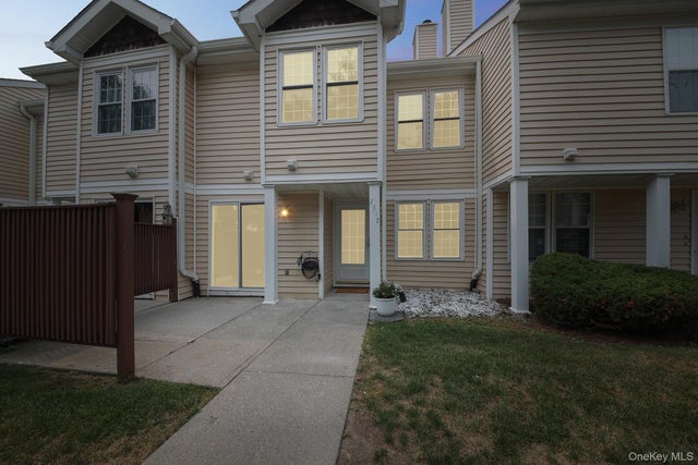 2317 Whispering Hills, Chester