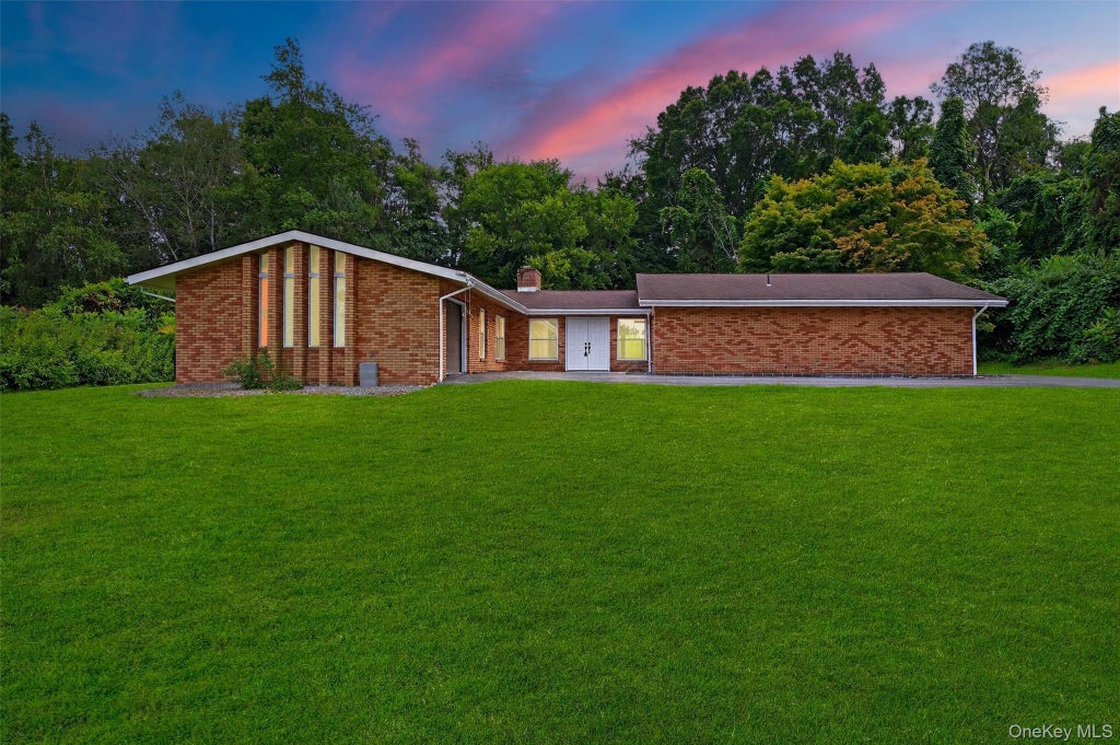 7 Penny Lane, Marlboro