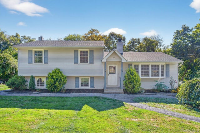 25 Fairview Road, Mahopac