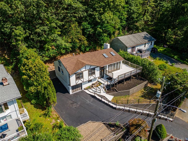 64 Edgemere Avenue, Greenwood Lake