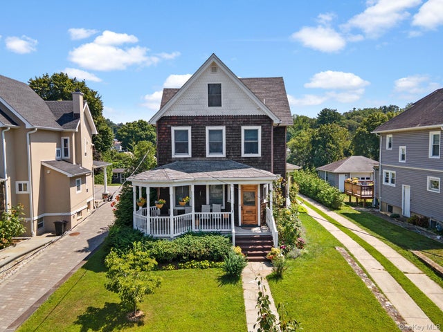 Photo of Listing #901344