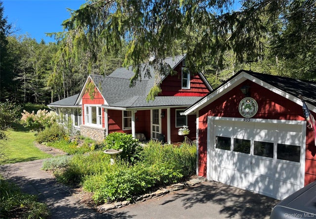 955 Beaverkill Road, Livingston Manor