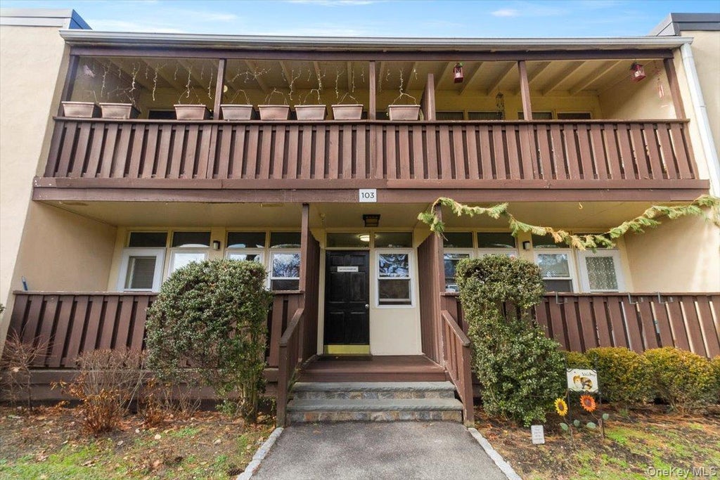 103 Wiltshire Road # D11, Scarsdale