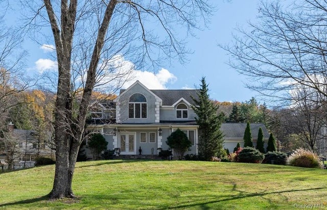 468 Peekskill Hollow Road, Putnam Valley