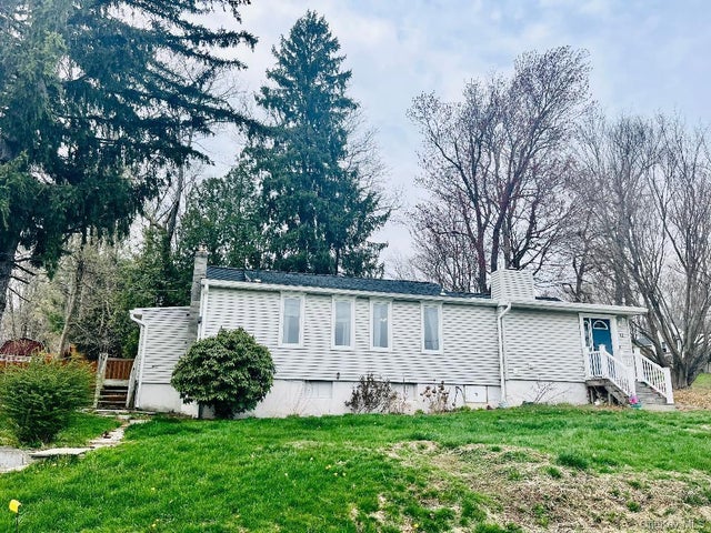 72 Lakeside Road, Mahopac