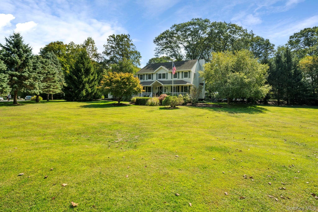 6 Ridge Circle, Mahopac