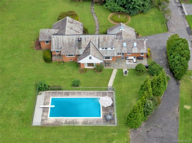 200 Fort Hill Road, Scarsdale