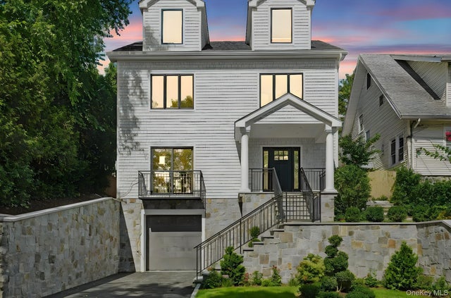 64 1/2 Exchange Place, Port Chester