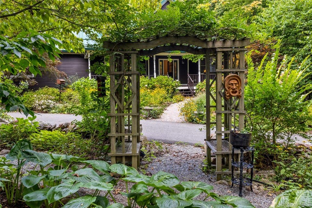 120 Lane Gate Road, Cold Spring