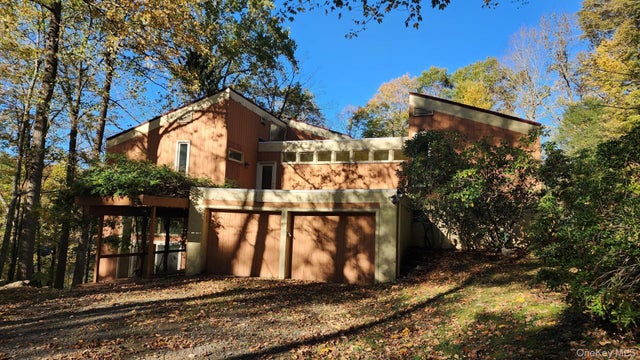 402 Hortontown Road, Hopewell Junction