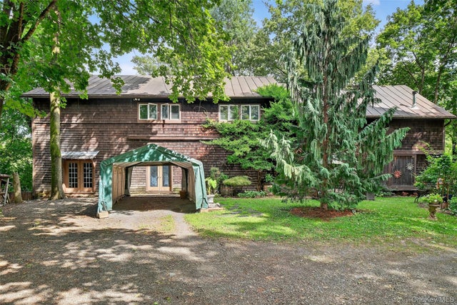 86 State Route 32 S, New Paltz