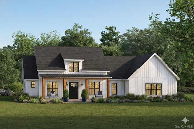 32 Fox Hollow Drive, Blooming Grove