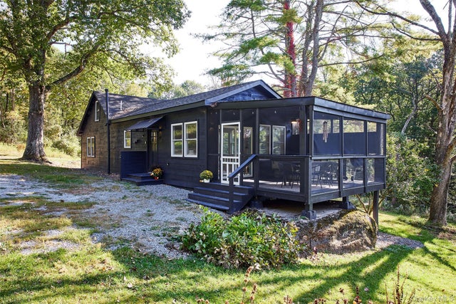 87 Hankins Road, Hankins