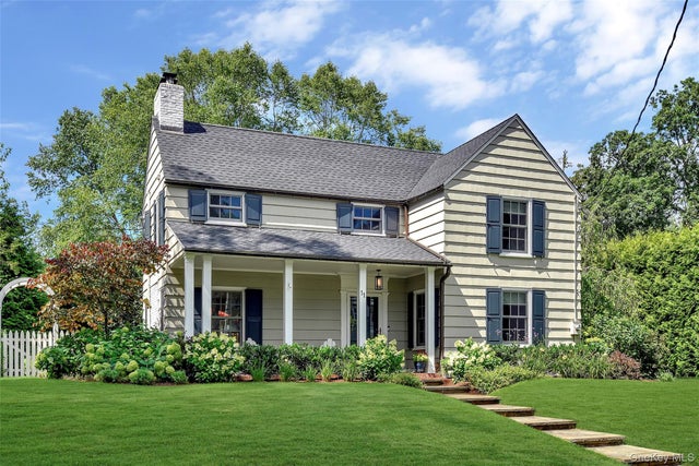 11 Dusenberry Road, Bronxville