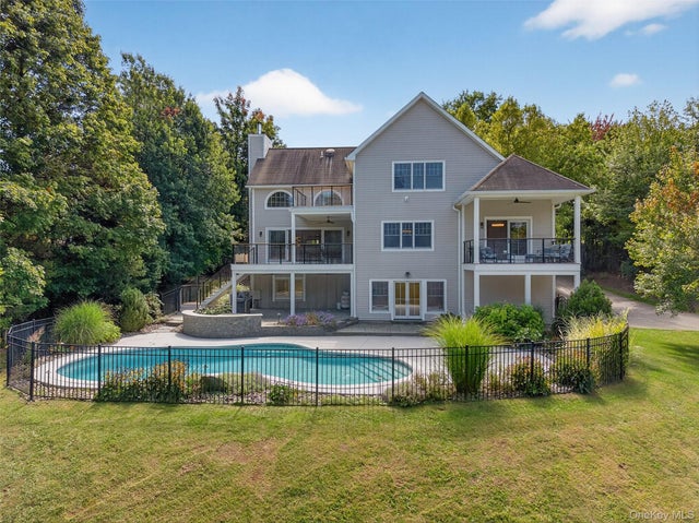 9 Horse Hill Lane, Warwick