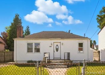 388 Maplegrove Avenue, Uniondale