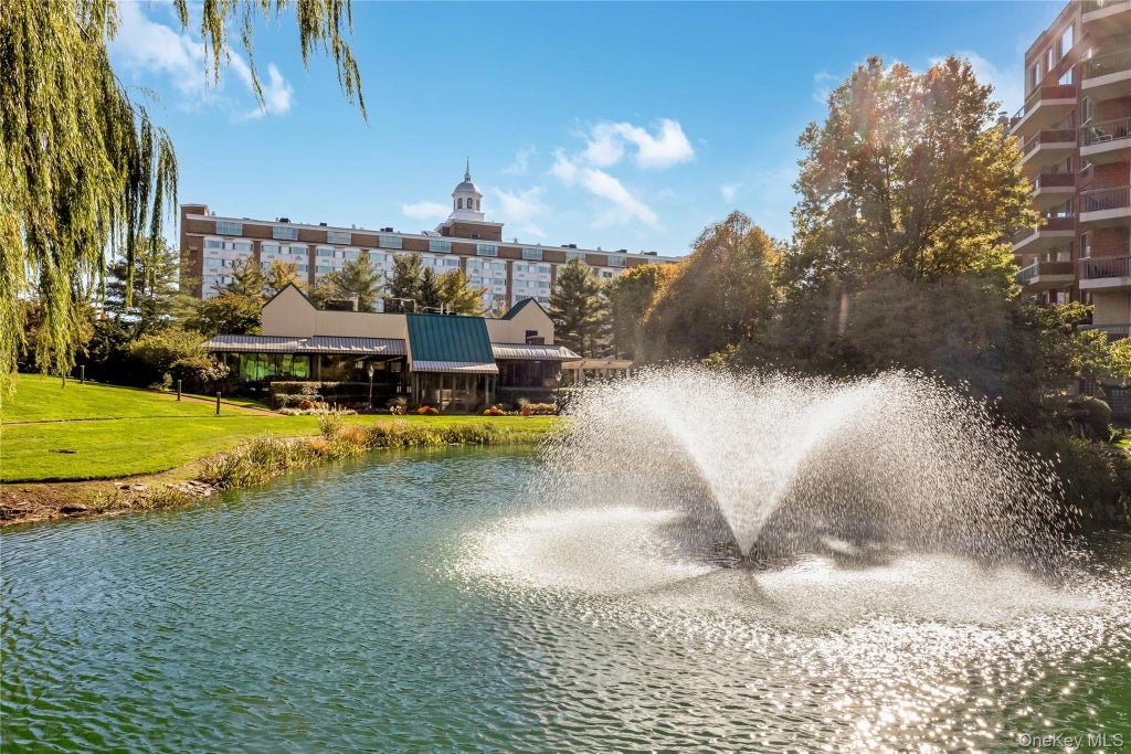 100 Hilton Avenue # M27, Garden City