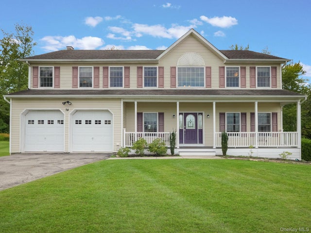 74 Red Maple Way, New Windsor