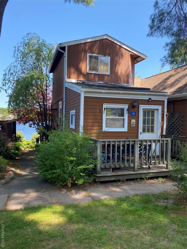 1192 State Route 52 # 18, Fallsburg