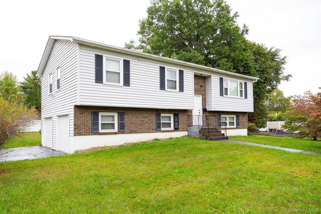 Photo of Listing #916129