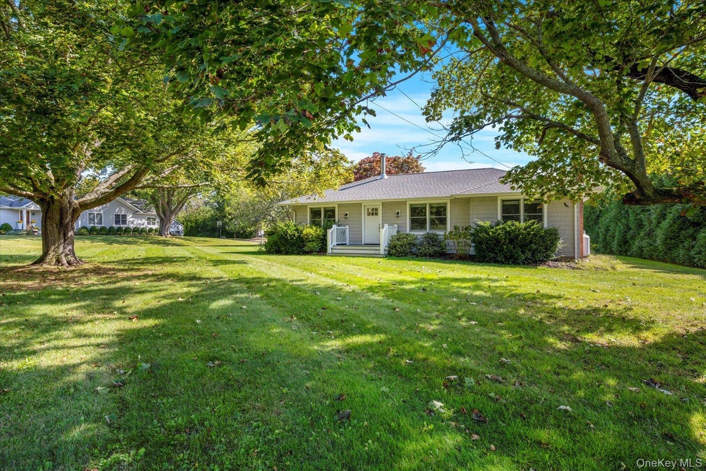 80 Clearview Avenue W, Southold