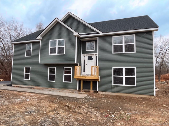 1158 Milton Turnpike, Clintondale