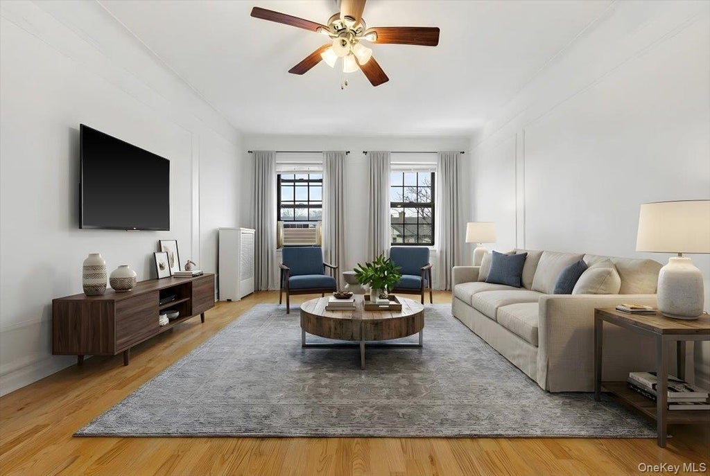 105 Garth Road # 4h, Scarsdale